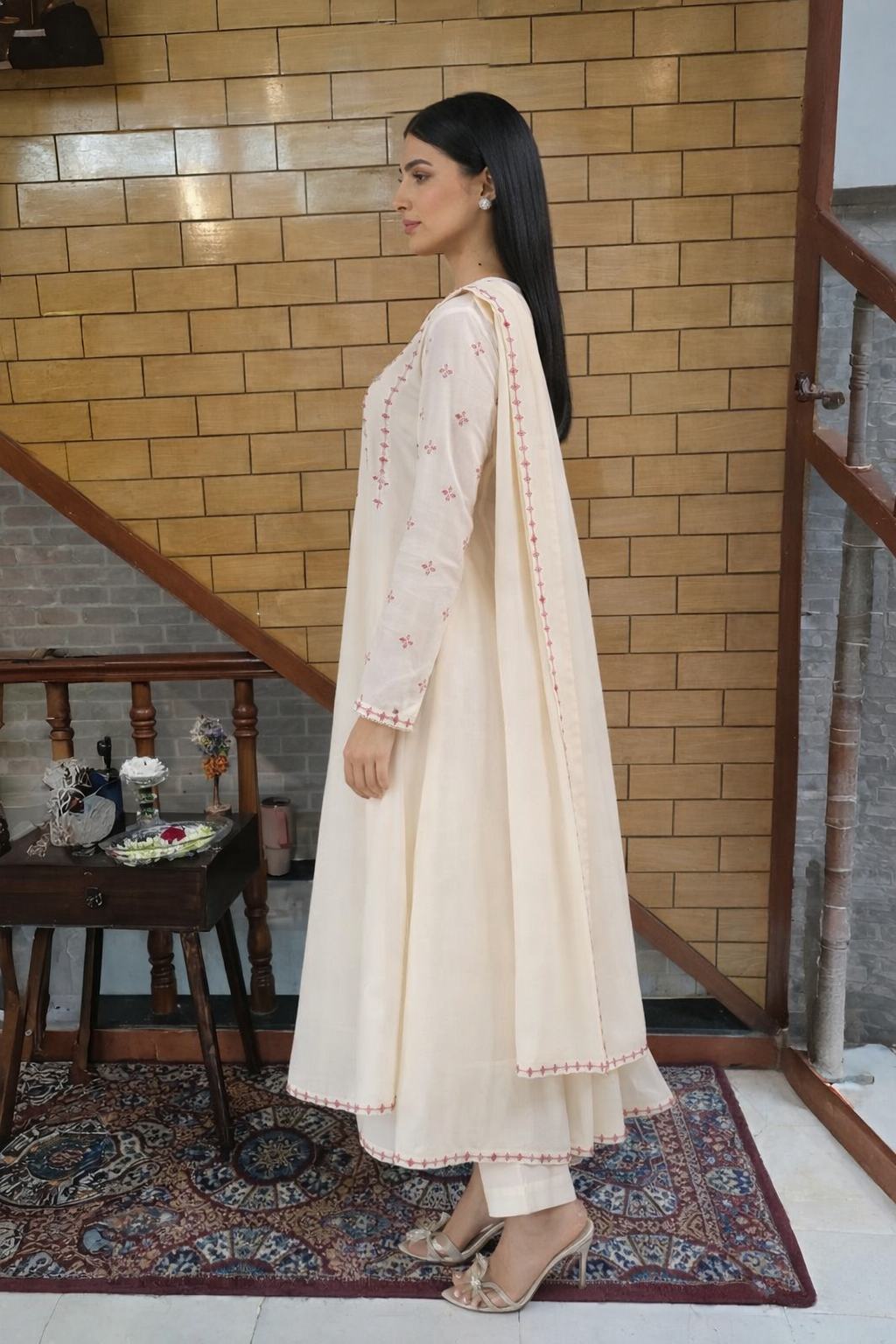Anarkali Kurta Set with Delicate Pink Thread Embroidery