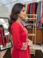 Crisp Cotton Pant Set Featuring Intricate Resham Embroidery