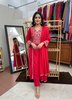 Crisp Cotton Pant Set Featuring Intricate Resham Embroidery