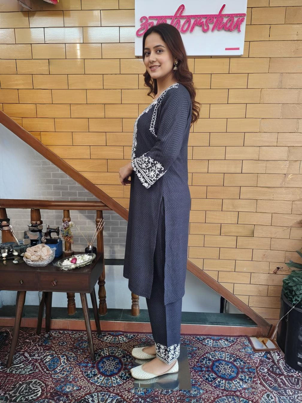 Self Pashmina Suit with Aari Embroidery