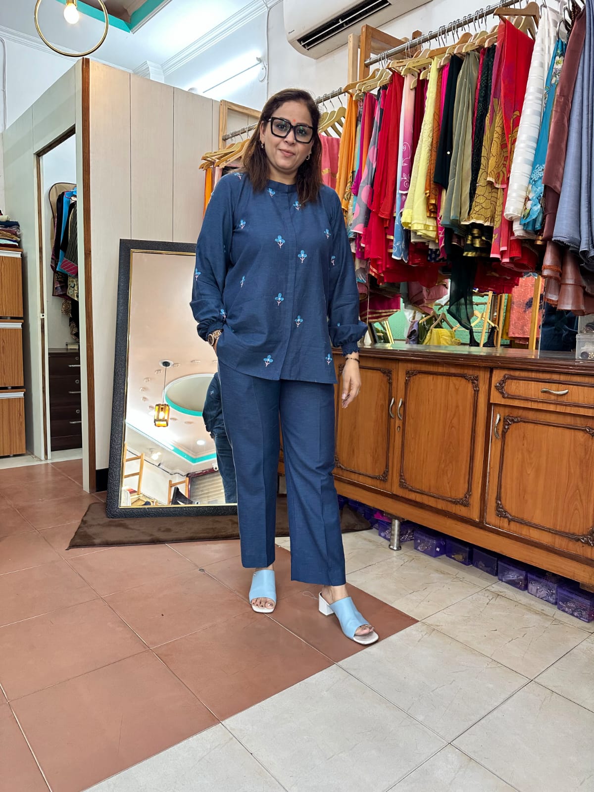 Smart Casual Resham Work Co-ord in Breathable Cotton Linen