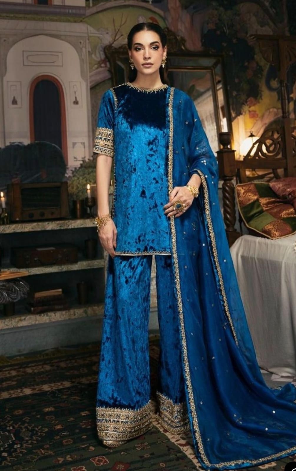 Delicate Organza Dupatta with Rich Zardozi Work